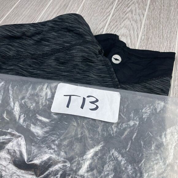 Avia Workout Pedalpusher Capri Activewear Leggings Size Medium - Picture 7 of 7